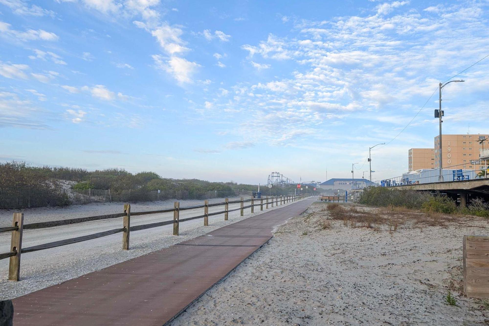 Coastal Condo With Pool, 1 Block To Wildwood Beach! Exterior foto